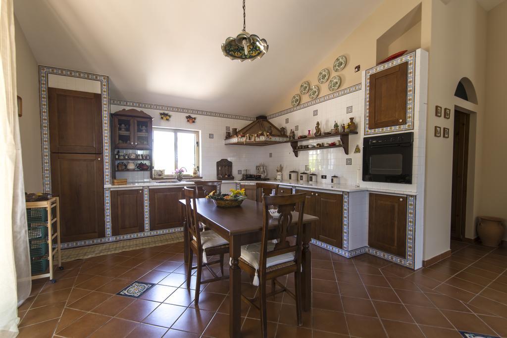 Country Sicily Home ฟาวารา ภายนอก รูปภาพ