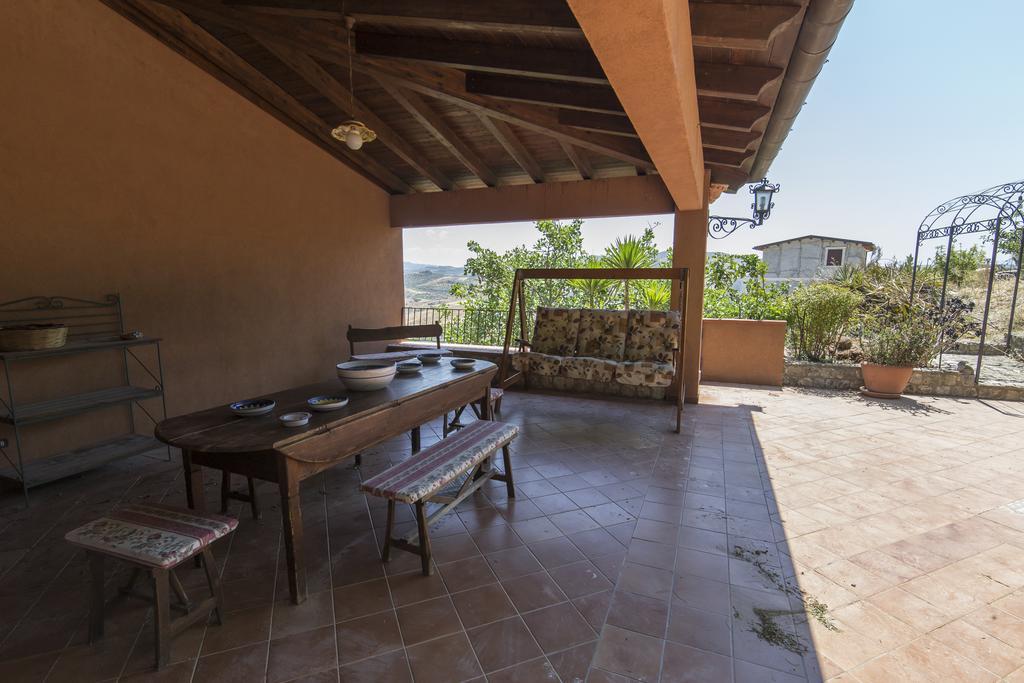Country Sicily Home ฟาวารา ภายนอก รูปภาพ